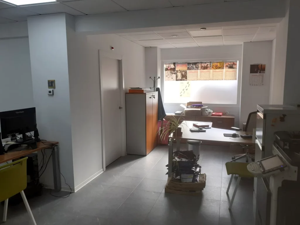 Interior de las instalaciones del Centro de día y la Administración de APADIS en Villena